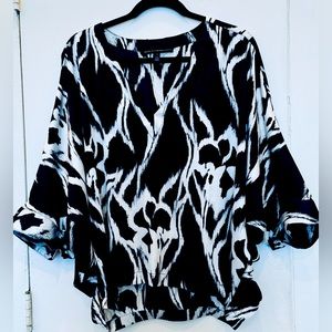 White House Black Market top